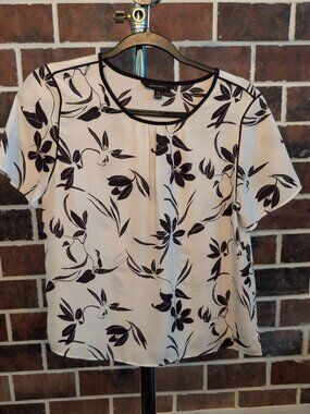 BANANA REPUBLIC Black & White Floral Piping Blouse XS